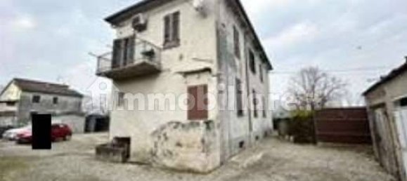 5-Zimmer Wohnung in Monticelli d'Ongina, Italy, Nr. 275162 2