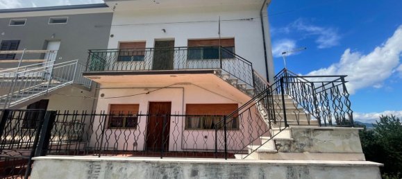 7 bedrooms Castles in Abruzzo, Italy No. 376817 2