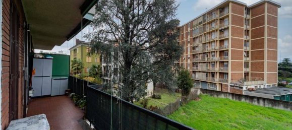 3-salle Appartement à Monza, Italy No. 41392 26