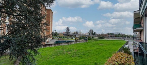 3-salle Appartement à Monza, Italy No. 41392 27