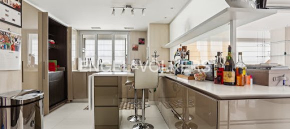 4 bedrooms Penthouse in Paris, France No. 168058 14