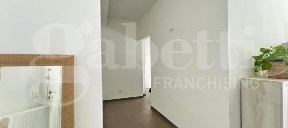 3-Zimmer Wohnung in Trani, Italy, Nr. 36049 11