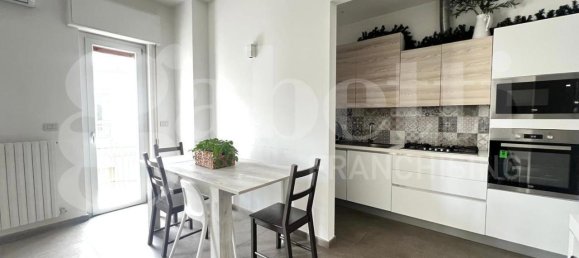 3-Zimmer Wohnung in Trani, Italy, Nr. 36049 6