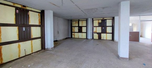 227m² Commercial property in Seriate, Italy No. 380567 3