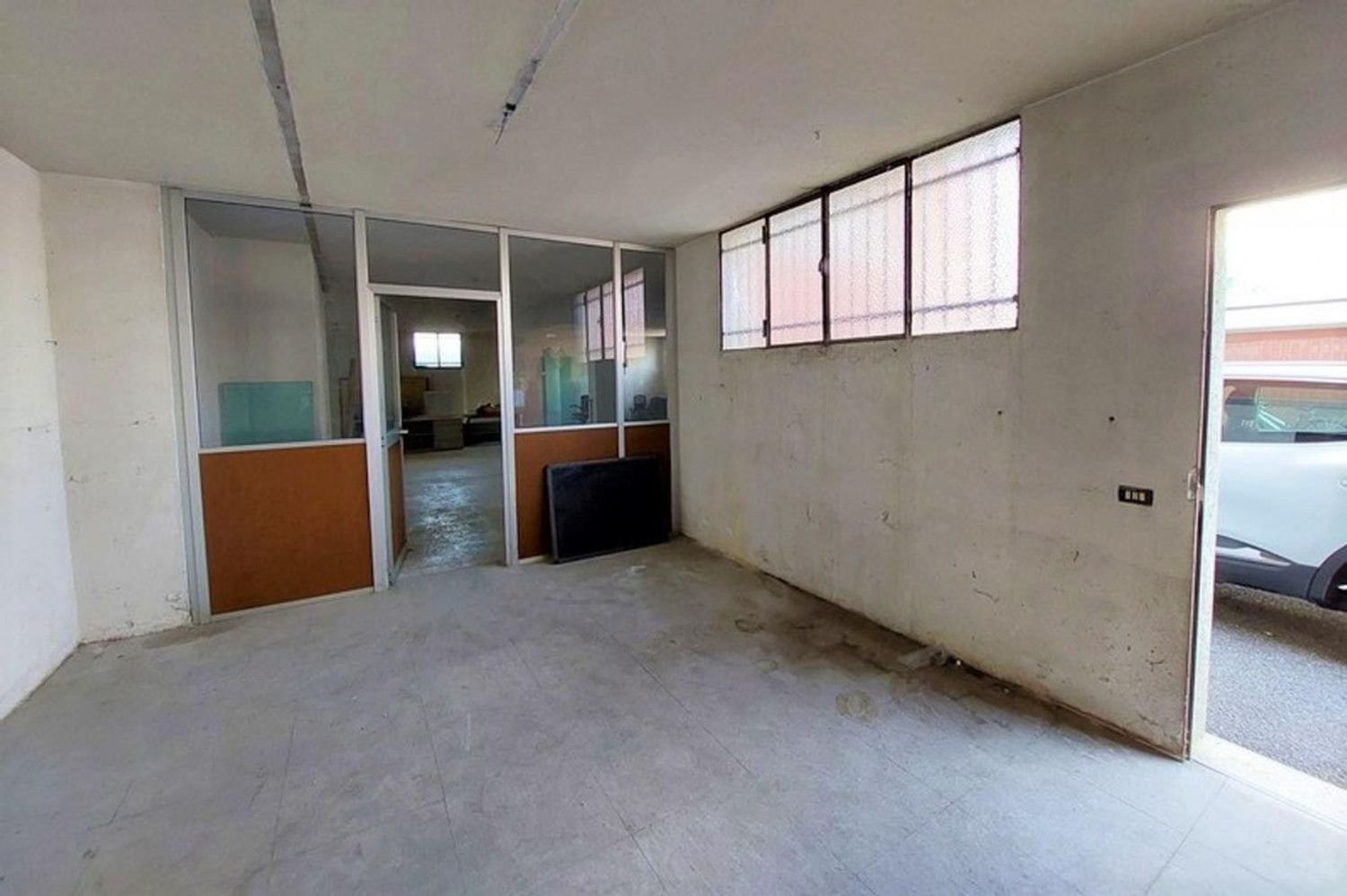 227m² Commercial property in Seriate, Italy No. 380567