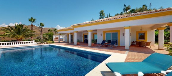 3 bedrooms Villa in Algarrobo, Spain No. 180952 3