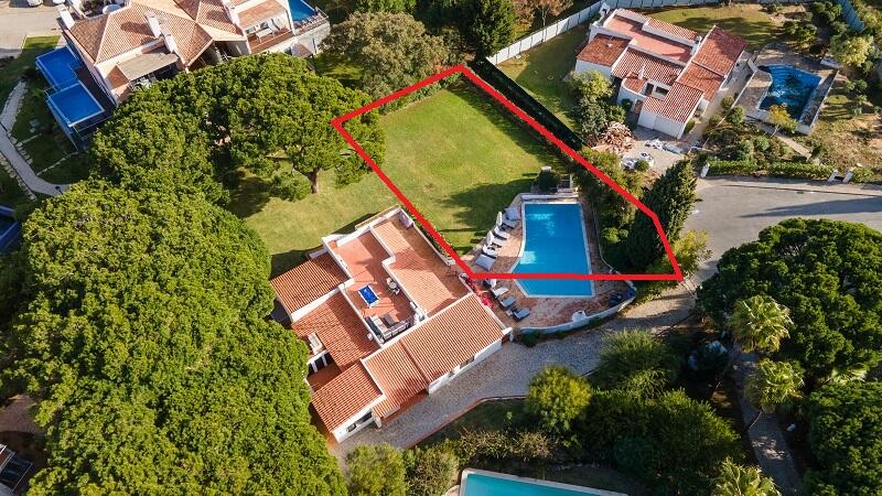  Land in Almancil, Portugal No. 261374