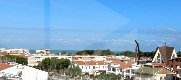 3 rooms Apartment in Campomarino, Italy No. 21967 10