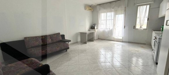 3 rooms Apartment in Campomarino, Italy No. 21967 3