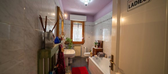 6 rooms House in Figline e Incisa Valdarno, Italy No. 295713 11