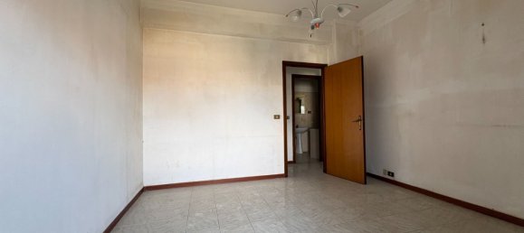 3 bedrooms Apartment in Pomezia, Italy No. 339437 5