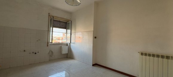 3 bedrooms Apartment in Pomezia, Italy No. 339437 8