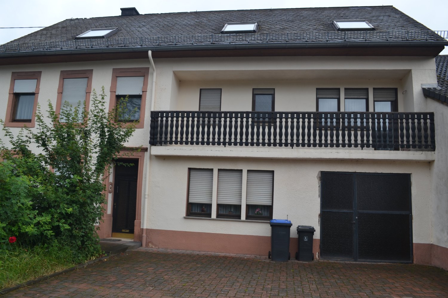 Casa de 7 habitaciónes en Trier-Saarburg, Germany No. 130579