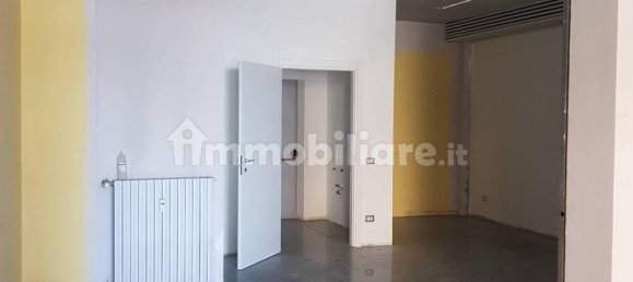 Imóvel comercial de 1 divisão em Varese, Italy N.º 75398 4