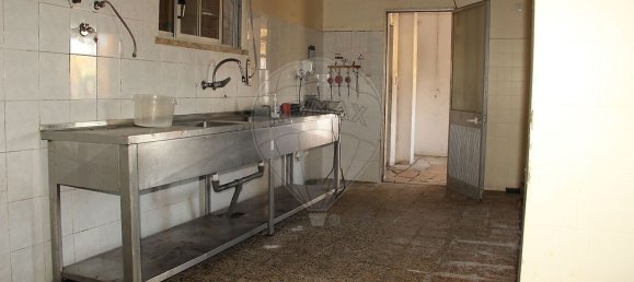 Entrepôt à Montargil, Portugal 823m² No. 70126 29