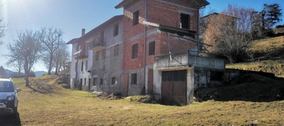 8 bedrooms House in Alta Valle Intelvi, Italy No. 362323 4