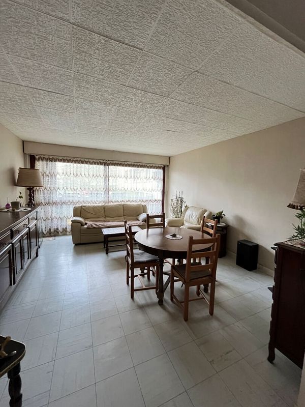 2 bedrooms Apartment in Le Pecq, France No. 119964