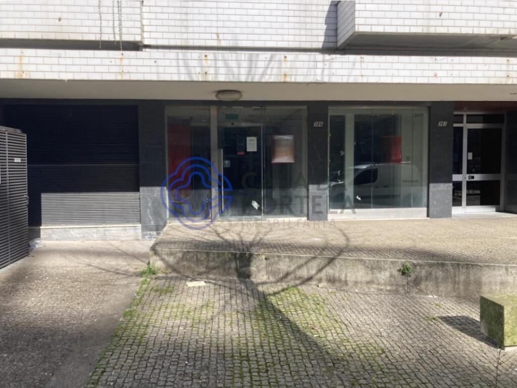 Gewerbliche Immobilie in Maia, Portugal 254m², Nr. 243482