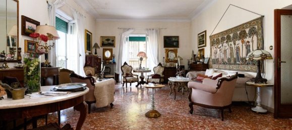 5 rooms Apartment in Rome, Italy No. 269304 10