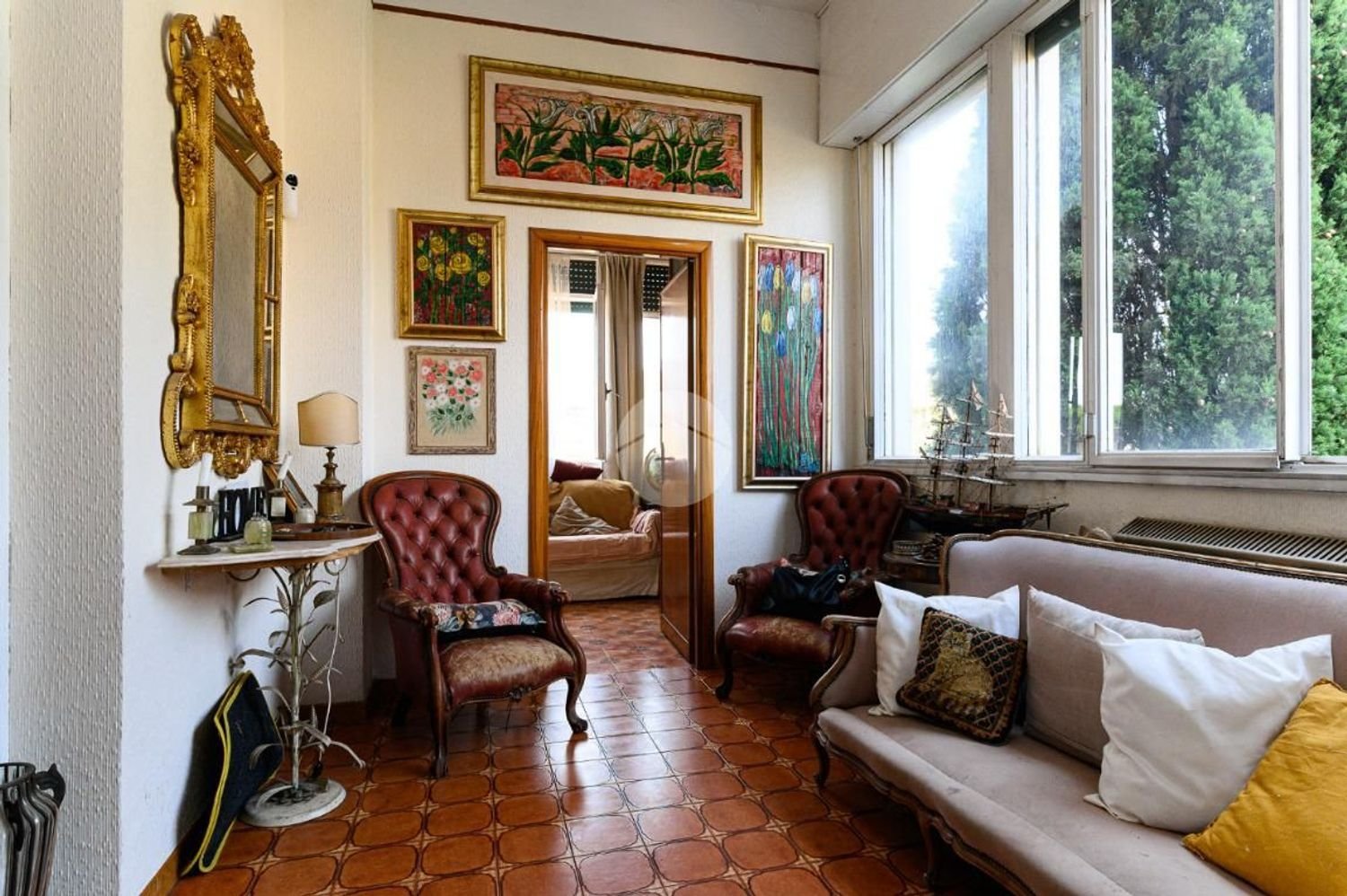 5 rooms Apartment in Rome, Italy No. 269304