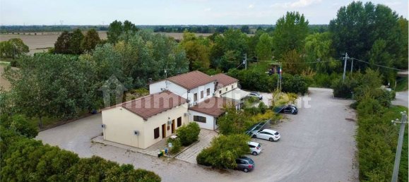 5غرفة منزل في Novi di Modena, Italy رقم 61155 2