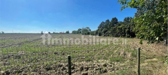 5غرفة منزل في Novi di Modena, Italy رقم 61155 25