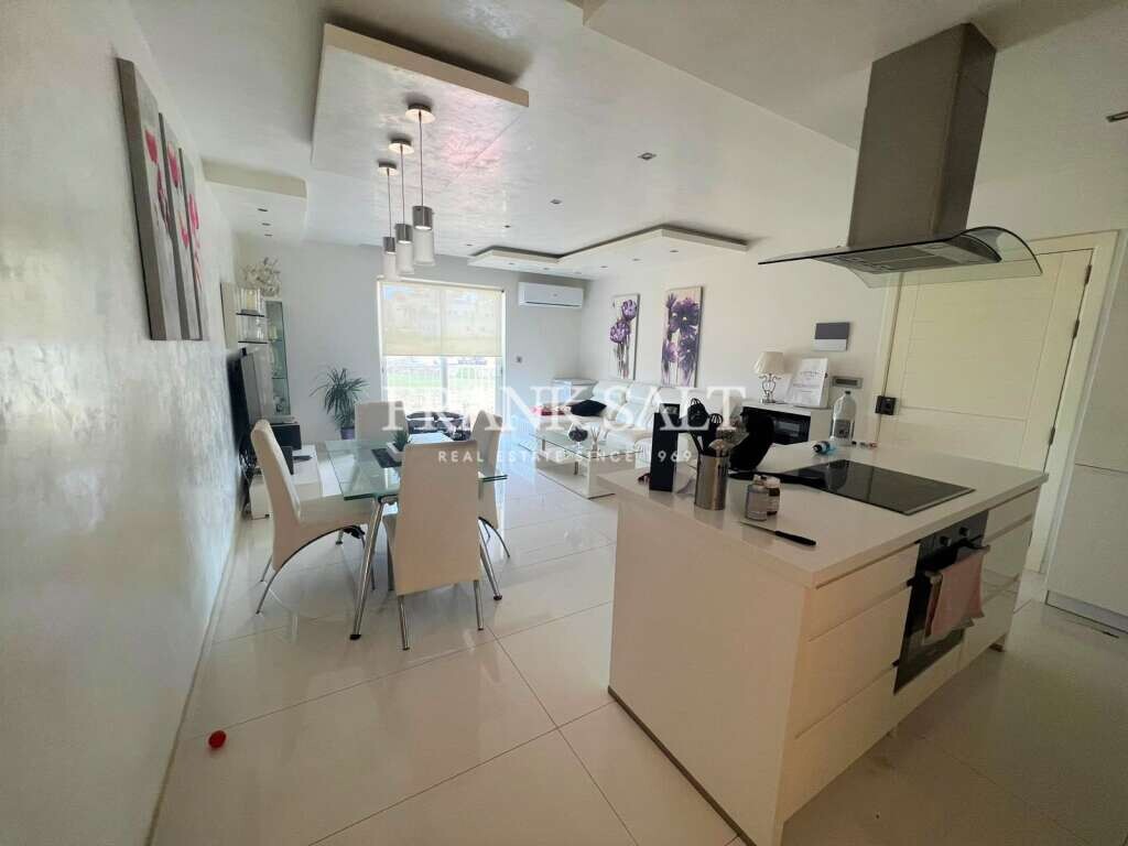 3 bedrooms Apartment in Mtarfa, Malta No. 4686