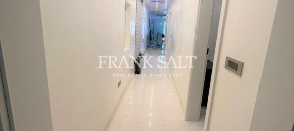 3 bedrooms Apartment in Mtarfa, Malta No. 4686 9