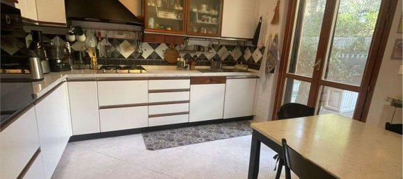 5 Schlafzimmer Haus in Perugia, Italy, Nr. 373085 9