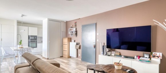 2 bedrooms Apartment in Colombier-Saugnieu, France No. 302291 2