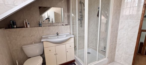 5 bedrooms House in Eure, France No. 354234 14