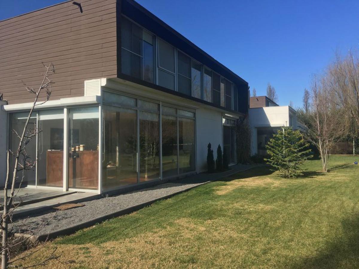 6 bedrooms House in Chacabuco, Chile No. 1826