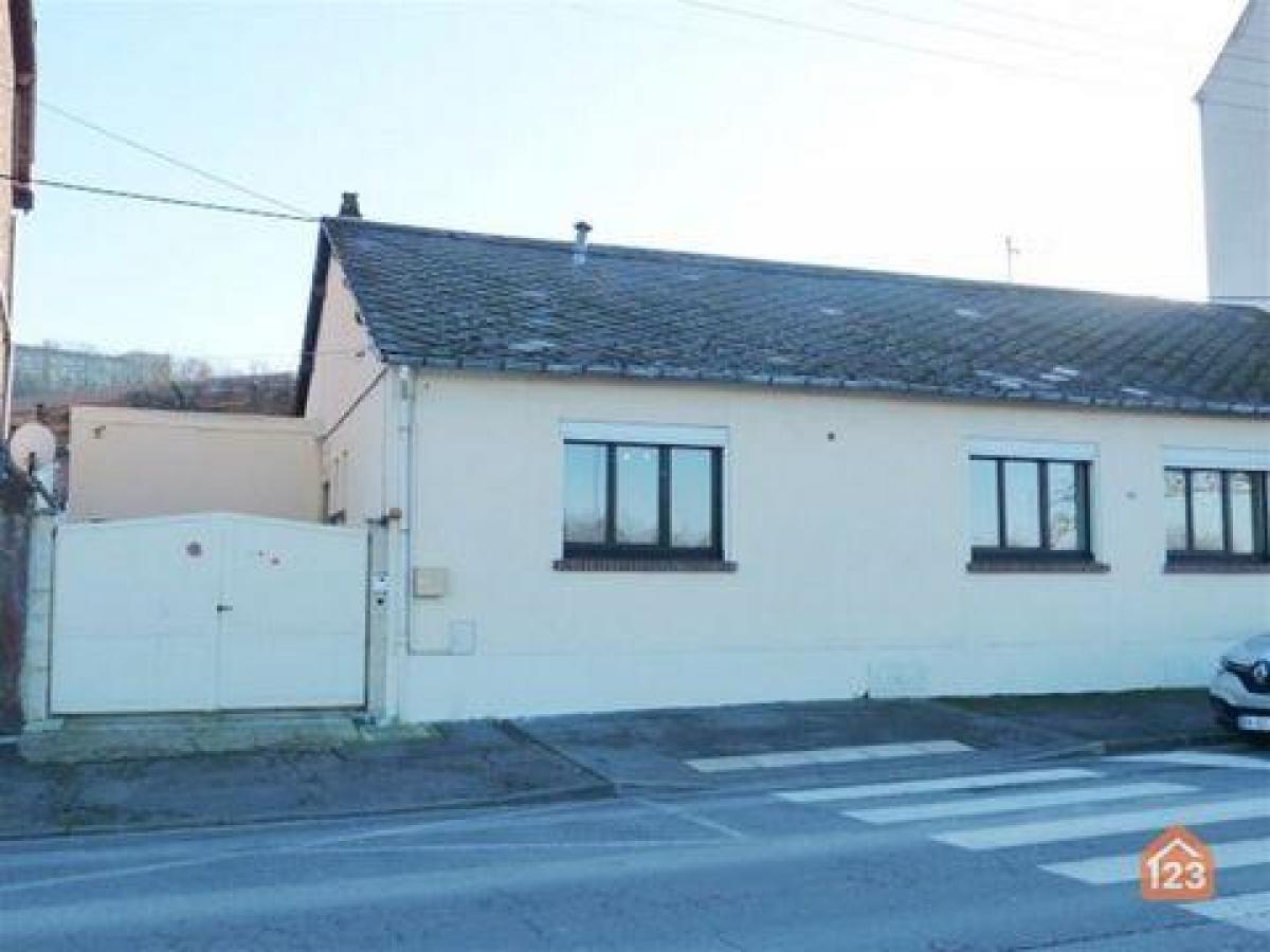 3 bedrooms House in Laon, France No. 10956