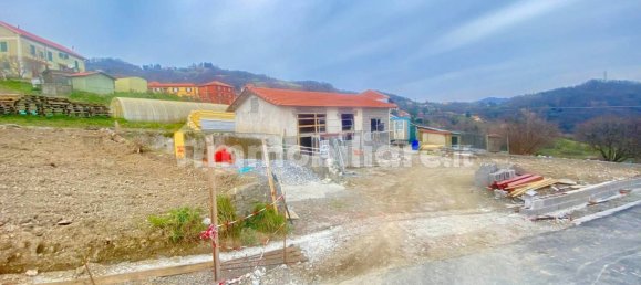 Villa de 2 dormitorios en Campomorone, Italy No. 185163 16