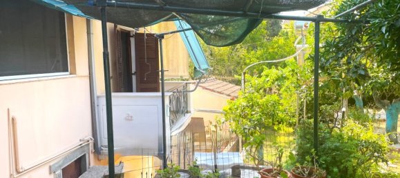 3 chambres appartement à vendre à Corfu, Central Corfu and Diapontian Islands, Corfu, Ionian Islands, Peloponnese, Western Greece and the Ionian, Greece № 92589 3