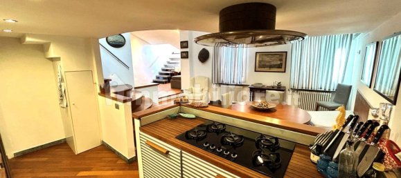 Ático de 3 dormitorios en Camogli, Italy No. 352436 5