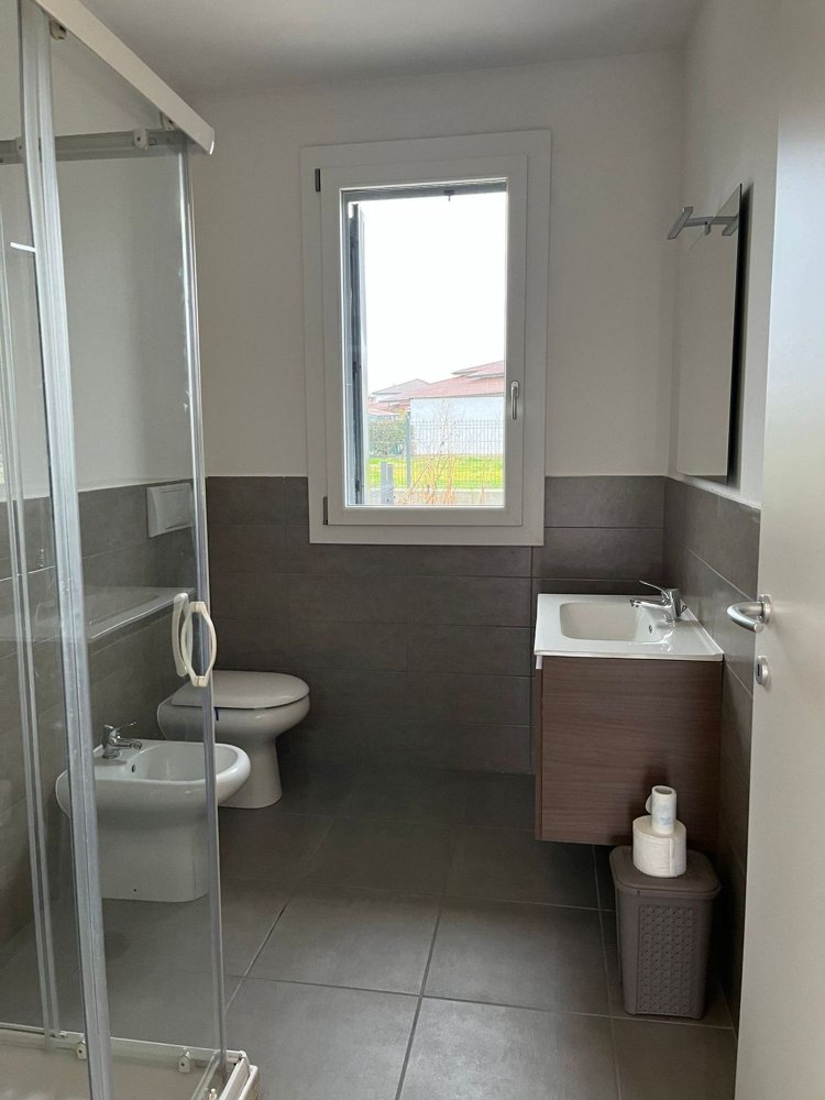 30000m² Building in Vicenza, Italy No. 399974