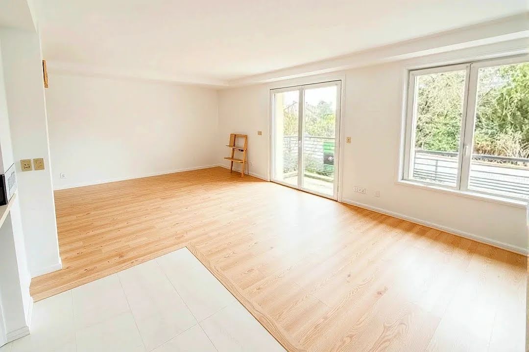 Estudio en Colombes, France No. 294125