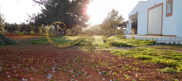 5 غرف نوم قطعة أرض في San Jordi De Ses Salines, Spain رقم 835 9