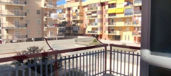 3 chambres Appartement à Bari, Italy No. 23748 23