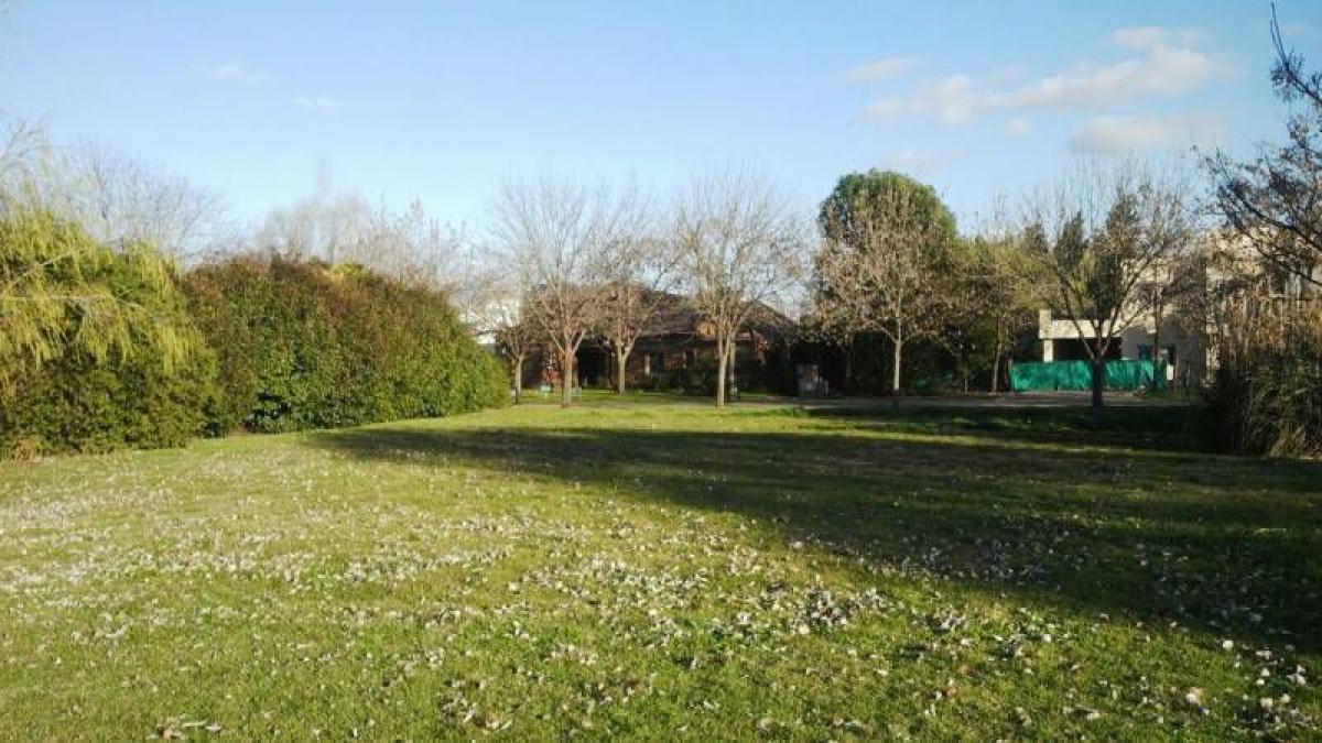  قطعة أرض في Pilar, Argentina رقم 30835