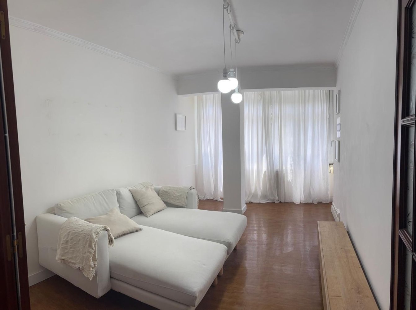 Apartamento de 3 dormitorios en Gijón, Spain No. 161455