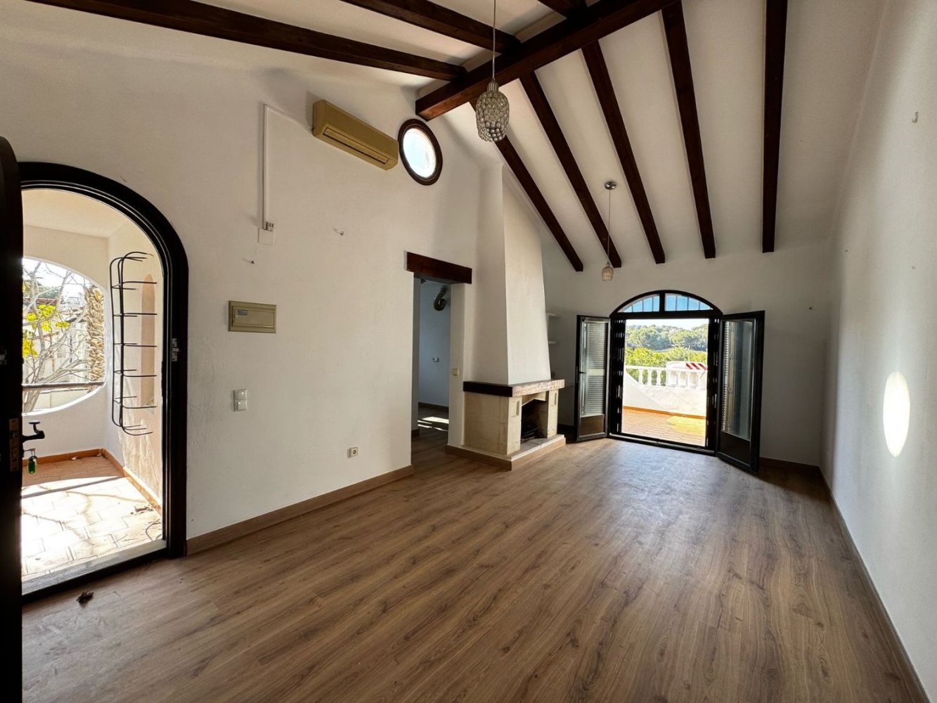 Дом с 3 спальнями в Аликанте, Испания № 204835