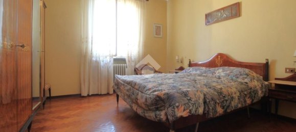 7-Zimmer Villa in Bagnolo in Piano, Italy, Nr. 289725 25