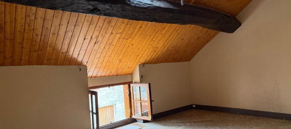 2 bedrooms House in Sainte-Marie-sur-Ouche, France No. 51103 8