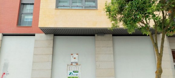 Propiedad comercial en León, Spain 89 m² No. 98281 3