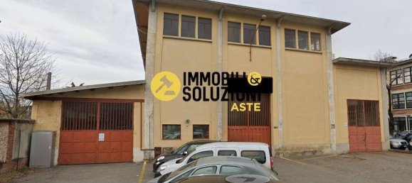 5 rooms Warehouse in Novara, Italy No. 49834 2