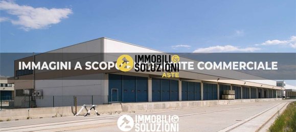 5 rooms Warehouse in Novara, Italy No. 49834 7