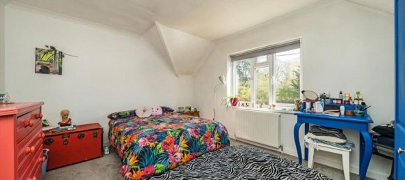 4 bedrooms House in Surbiton, United Kingdom No. 10210 5