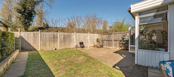 4 bedrooms House in Surbiton, United Kingdom No. 10210 8